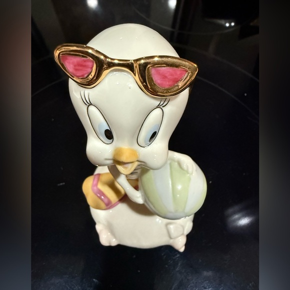 Lenox ‘Sun ‘n Fun’ Tweety Collectible - Picture 6 of 9